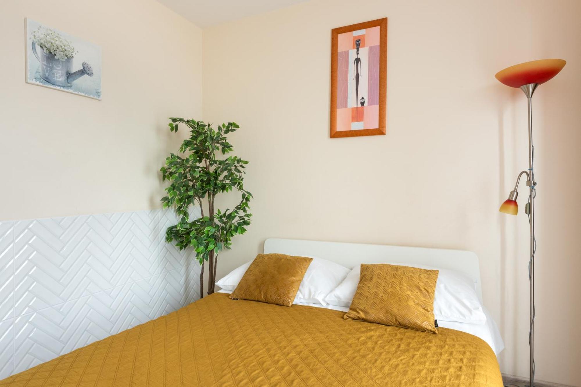 Cozy Modern Apartment Astoria Magic Orange Old Town Красков Екстериор снимка