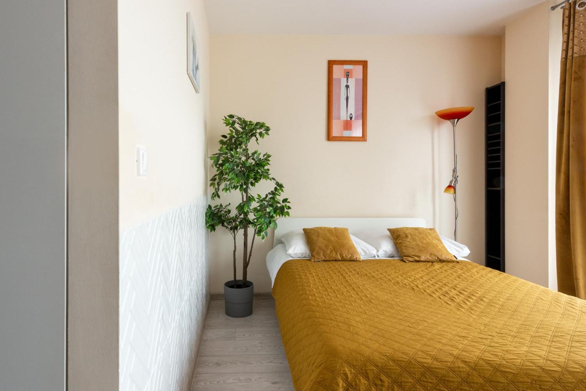 Cozy Modern Apartment Astoria Magic Orange Old Town Красков Екстериор снимка